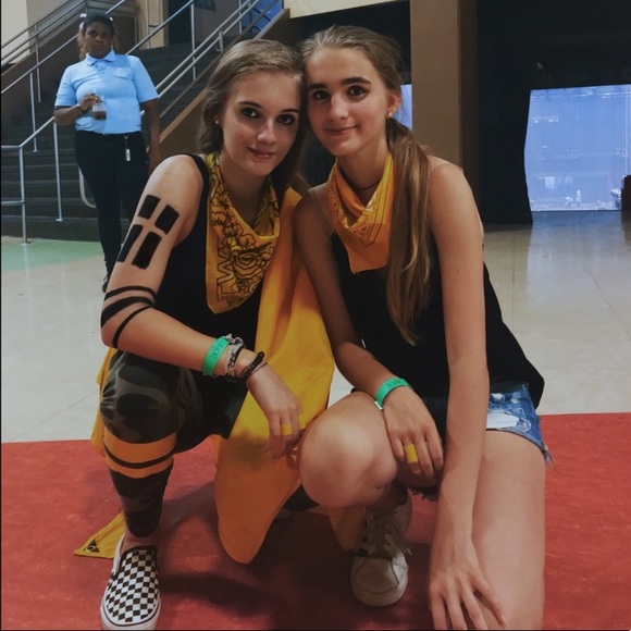 Meet your posher, Allison - Picture 2 of 4